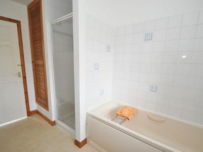 Oback Cottage - Bathroom
