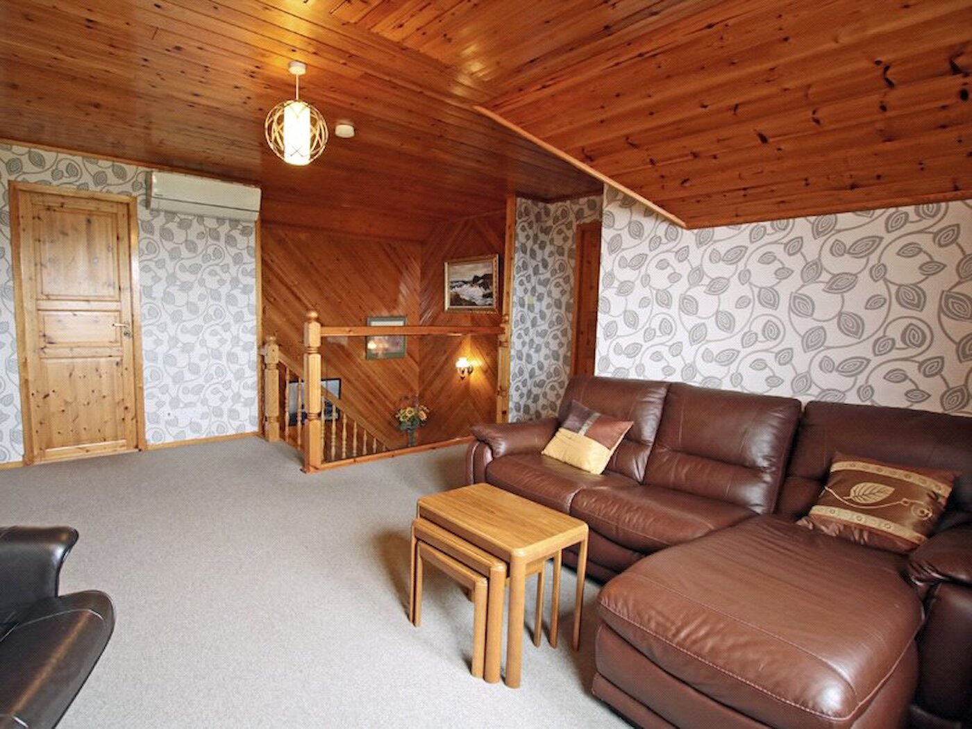 Landing/Sitting Room