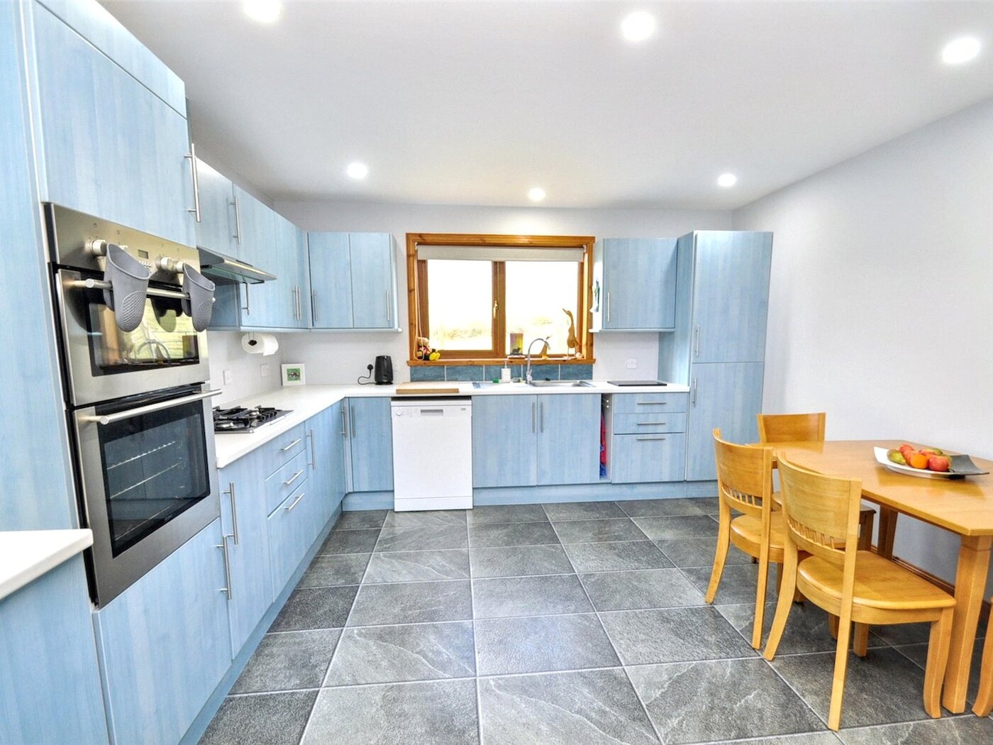 Kitchen (2)