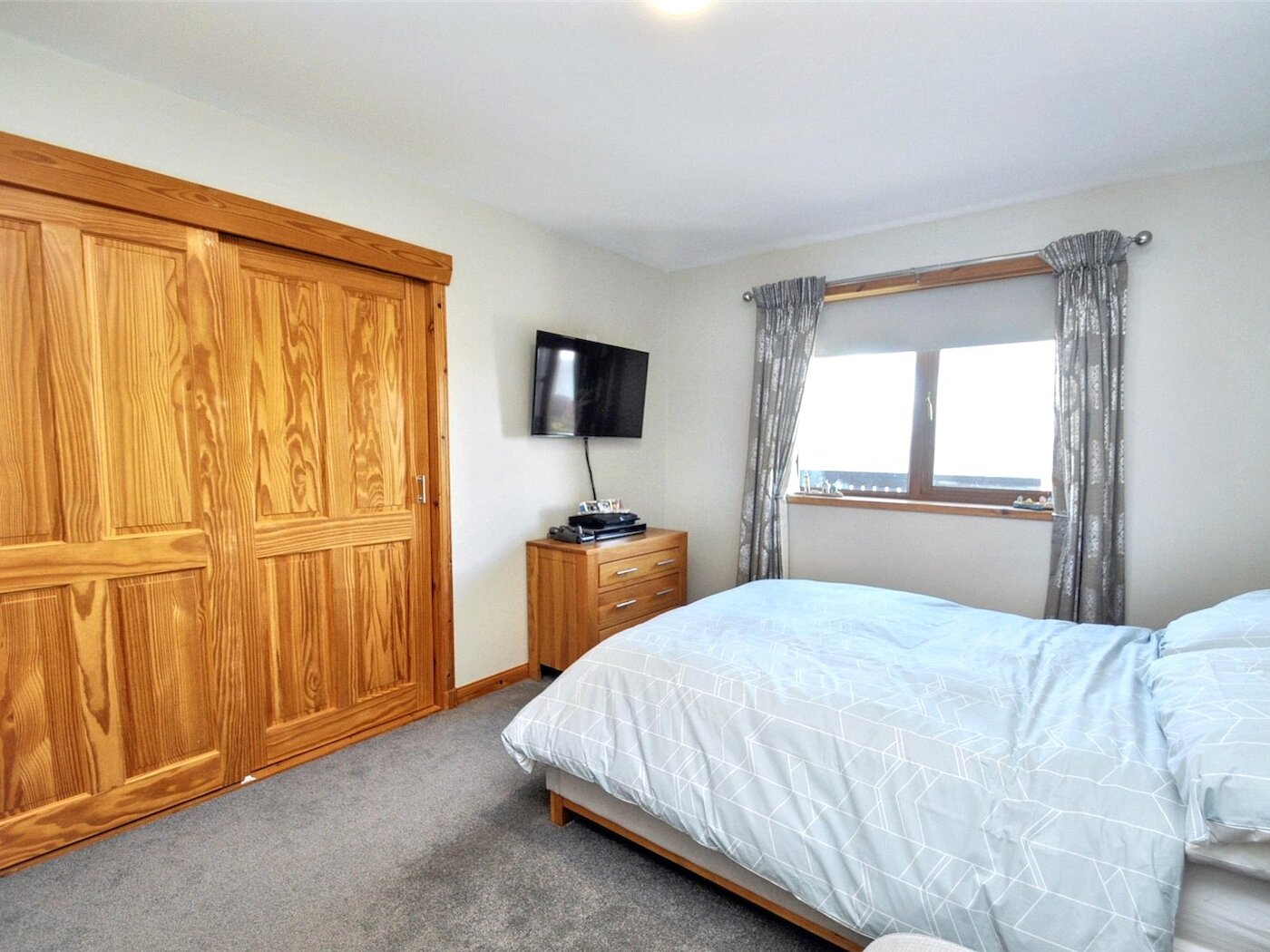 Bedroom 2 (1)