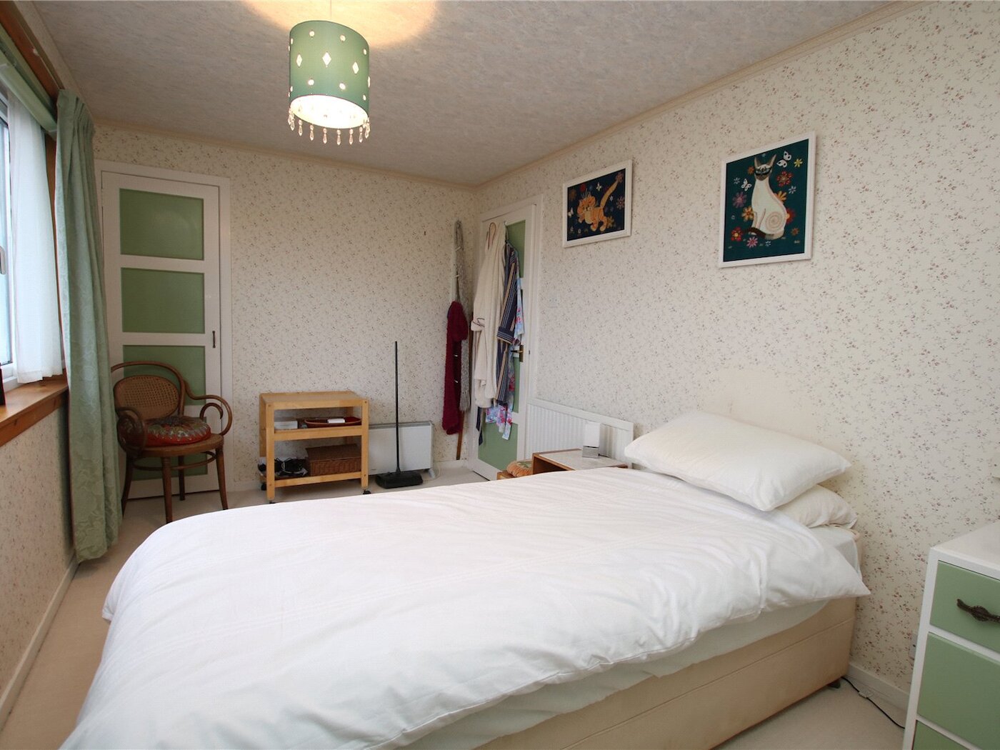 Bedroom 1 (2)