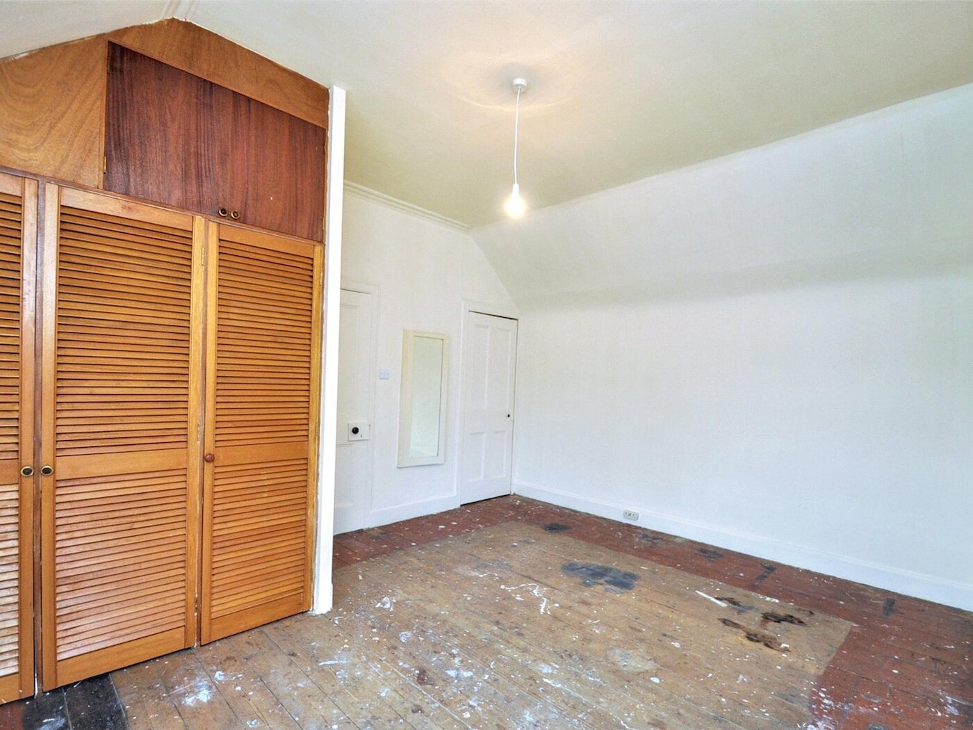 Bedroom 1 (2)