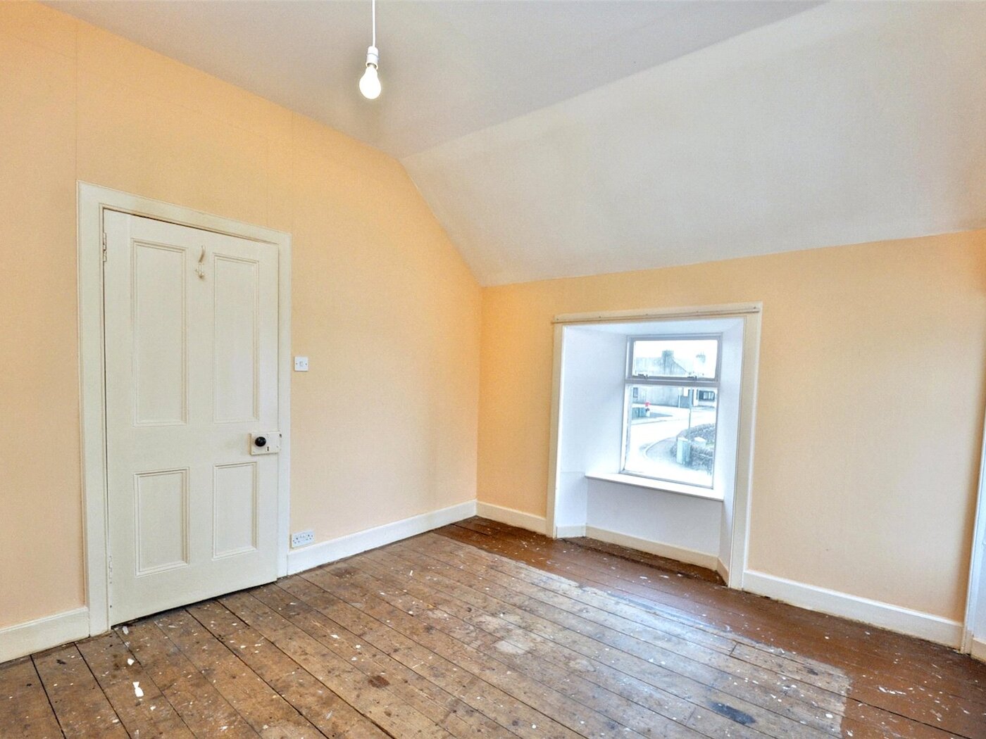 Bedroom 2 (2)