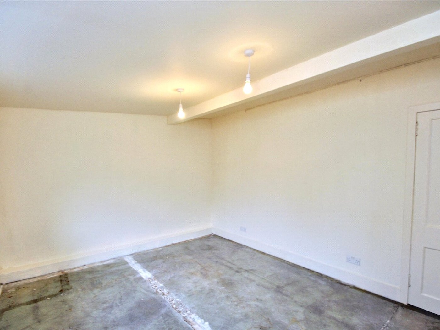 Family Room (2)
