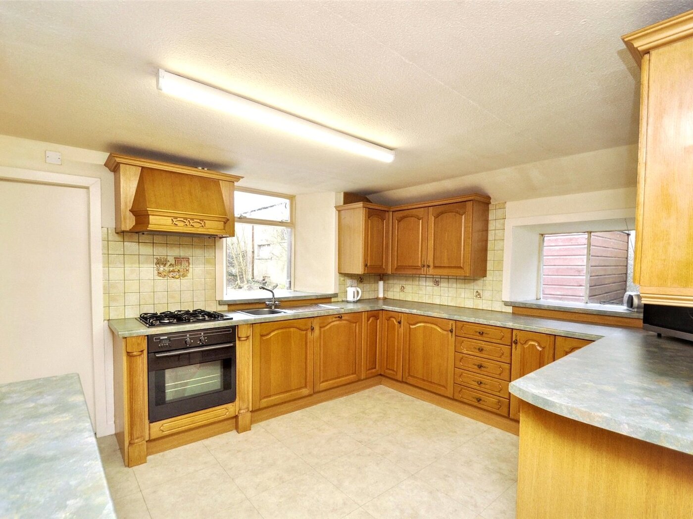 Kitchen (2)