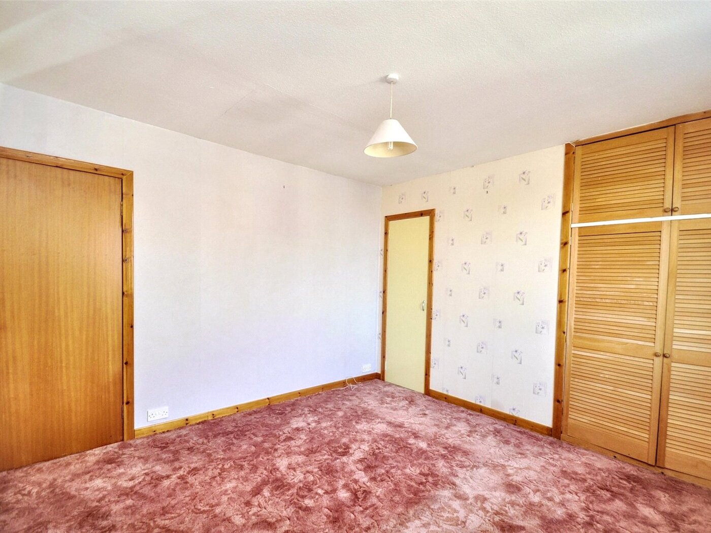 Bedroom 1 (2)
