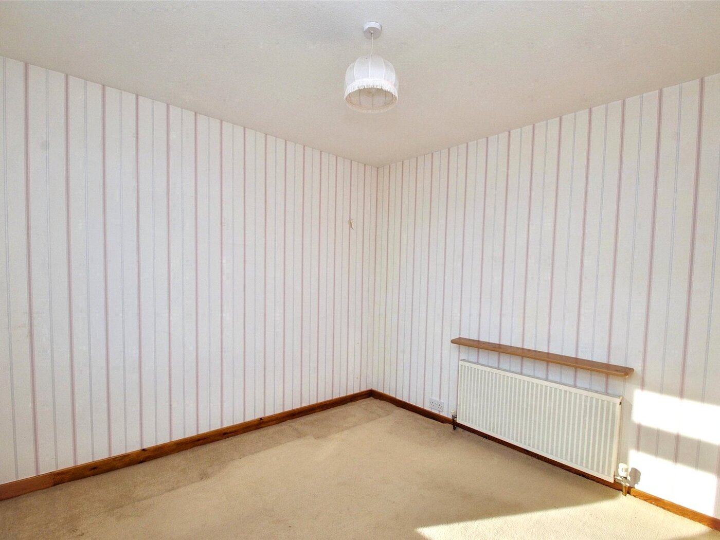 Bedroom 2 (2)