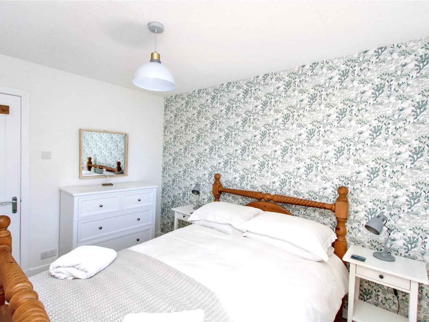 Garden Cott Bed 2