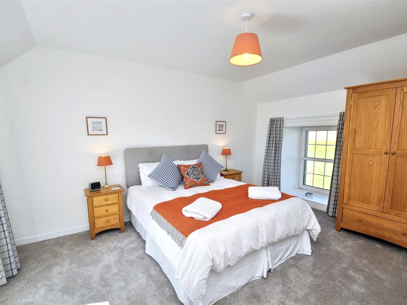 Paddock Cott Bed 1