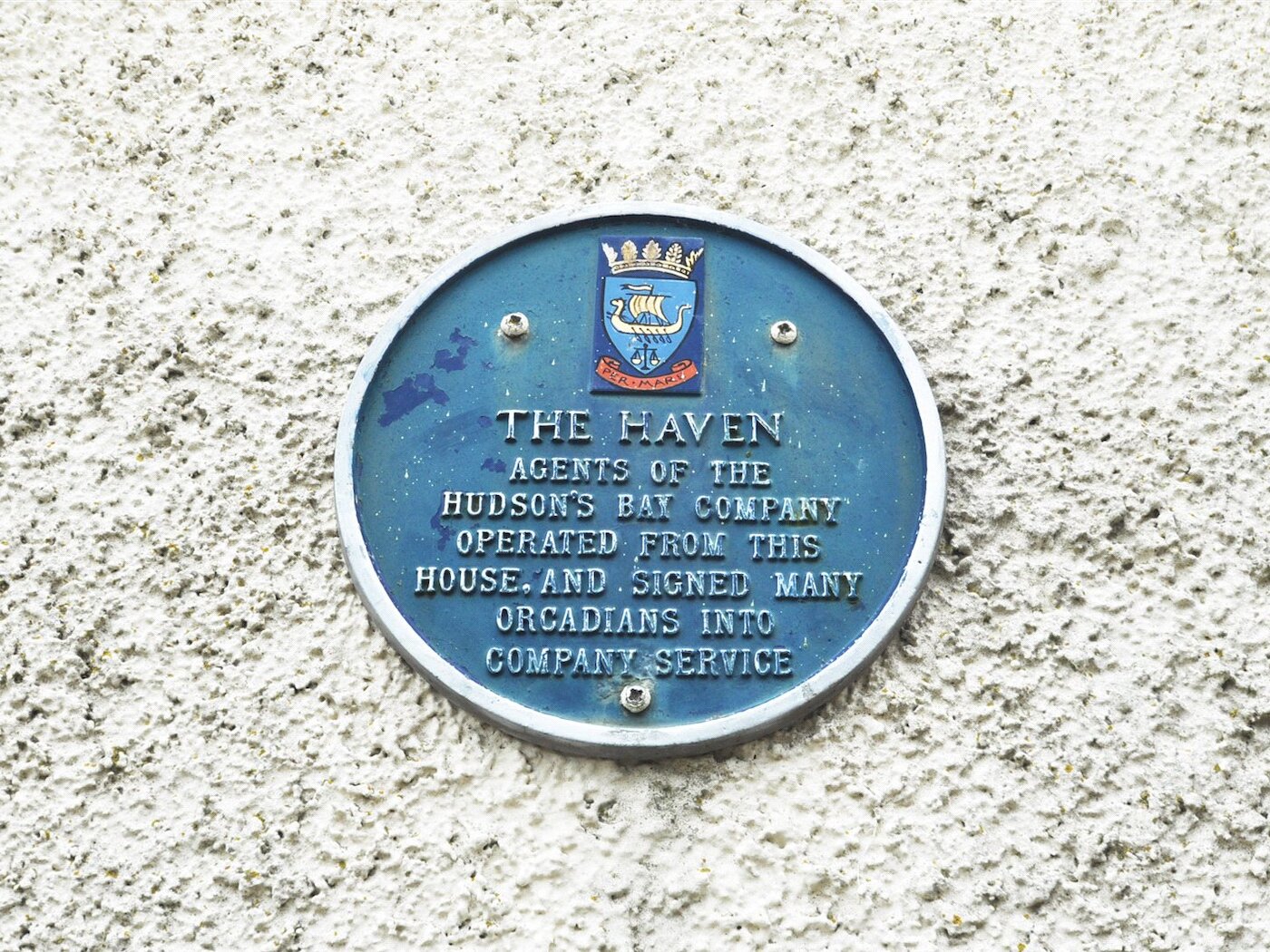 Plaque