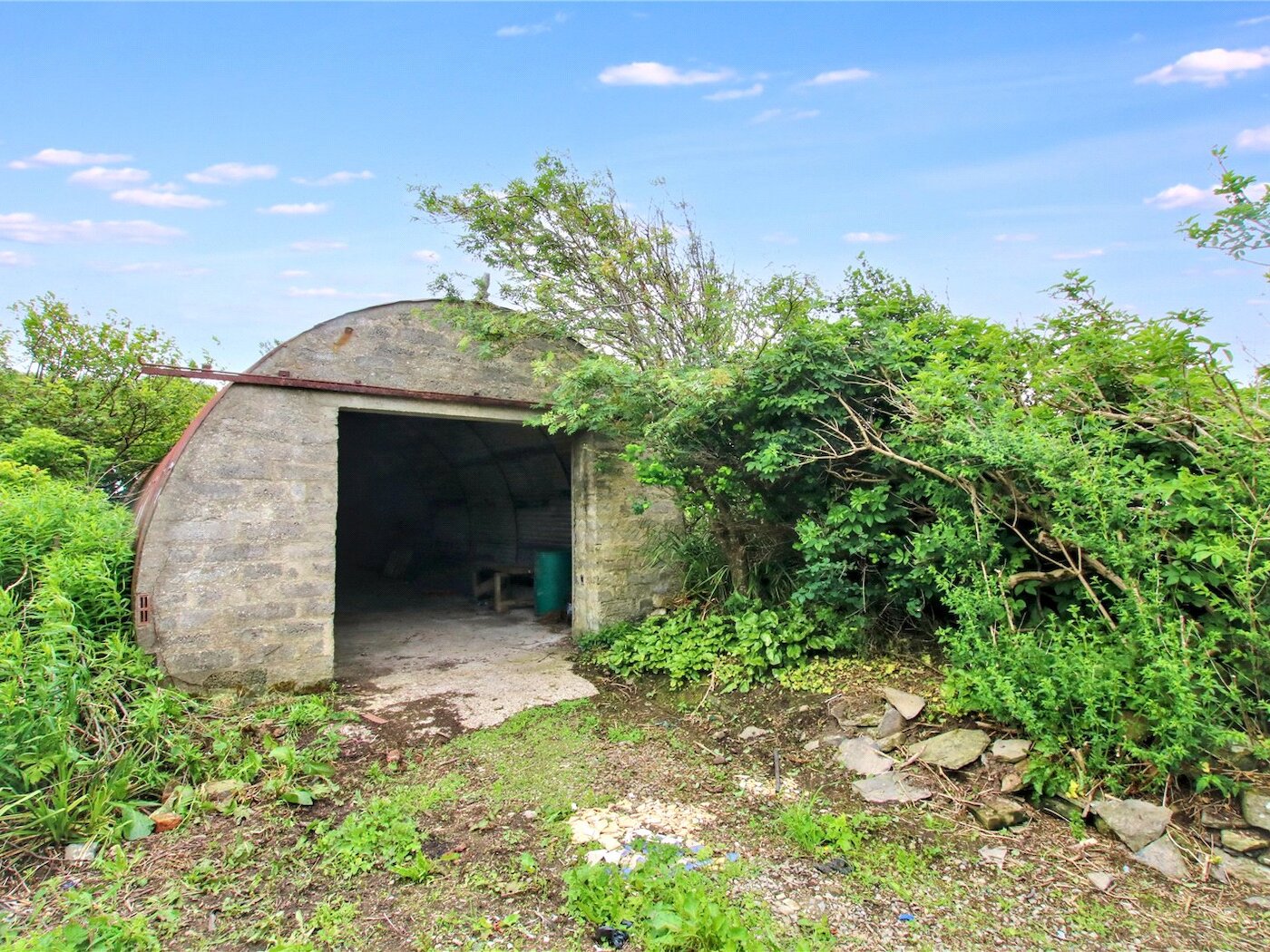 Nissan Hut