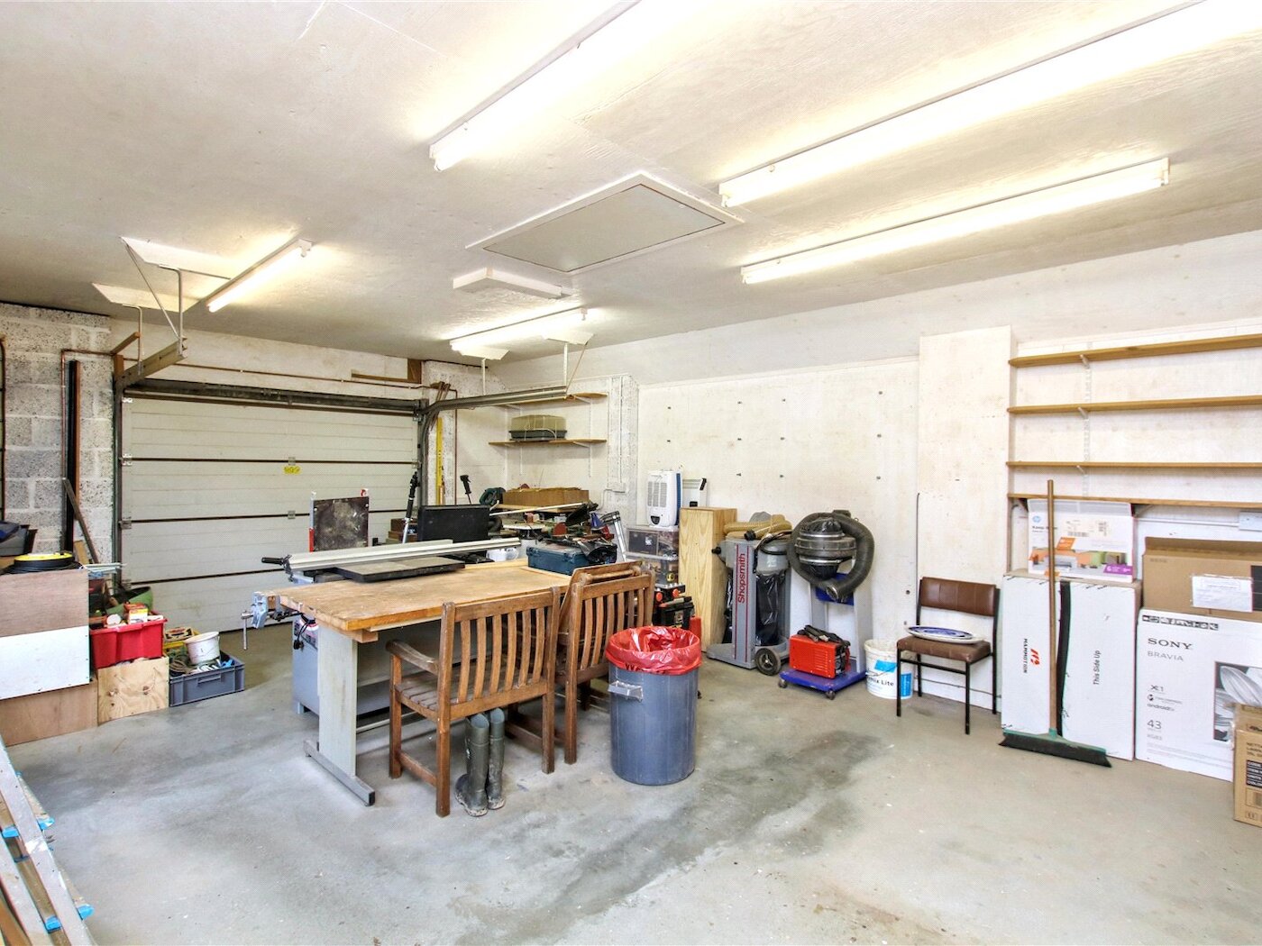 Detached Garage