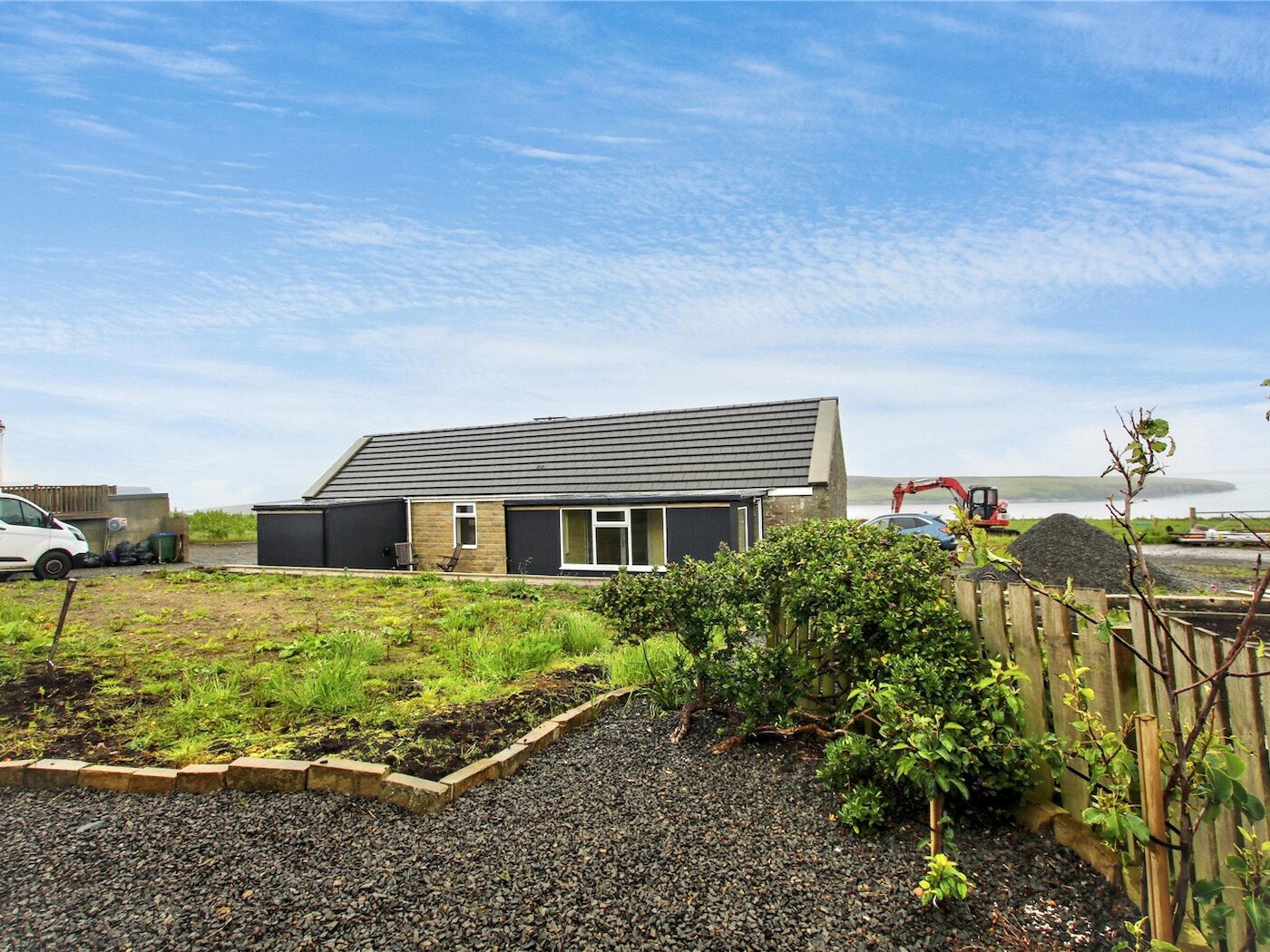 Croyhouse Rear