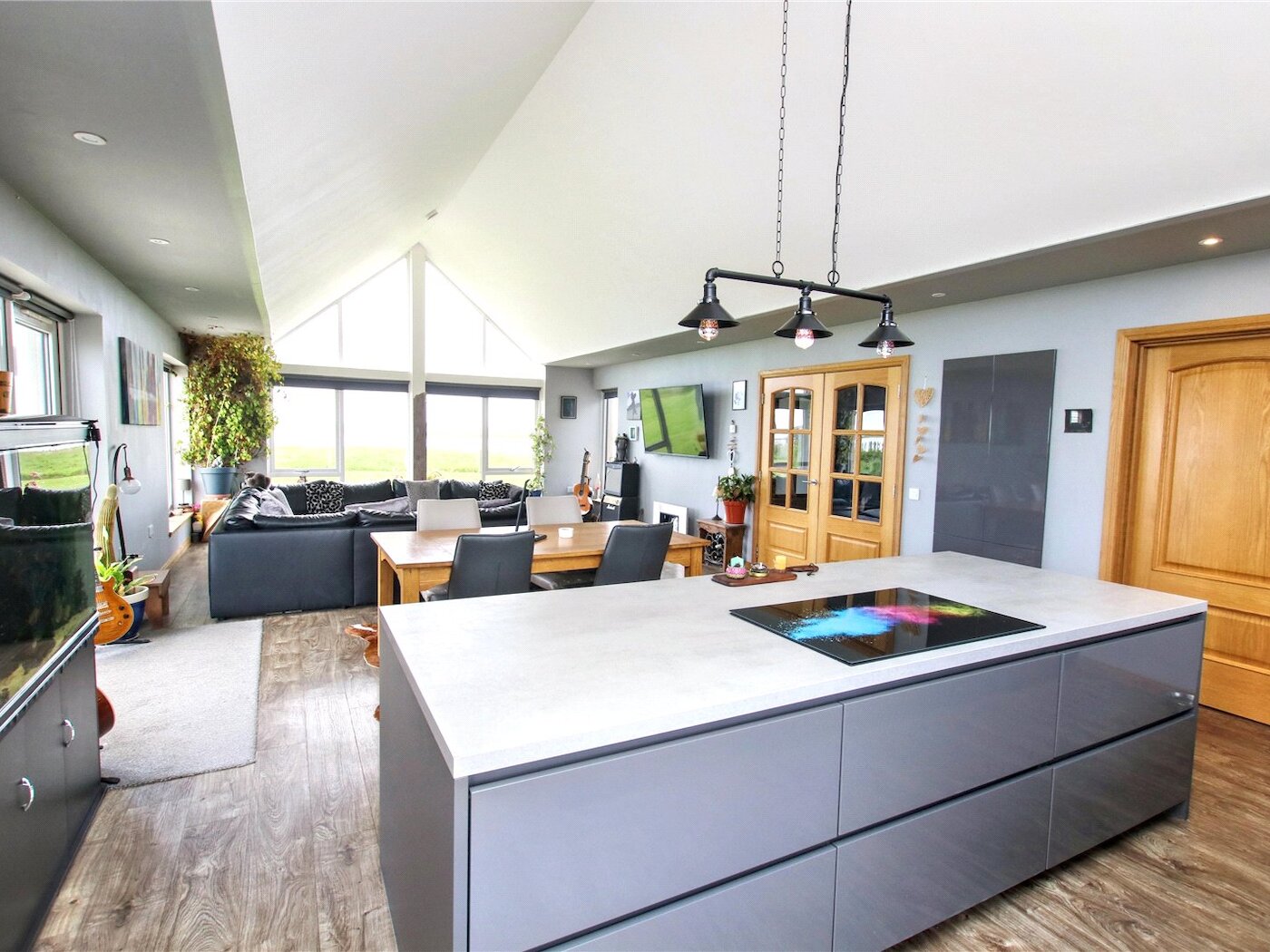 Kitchen/Din/Living