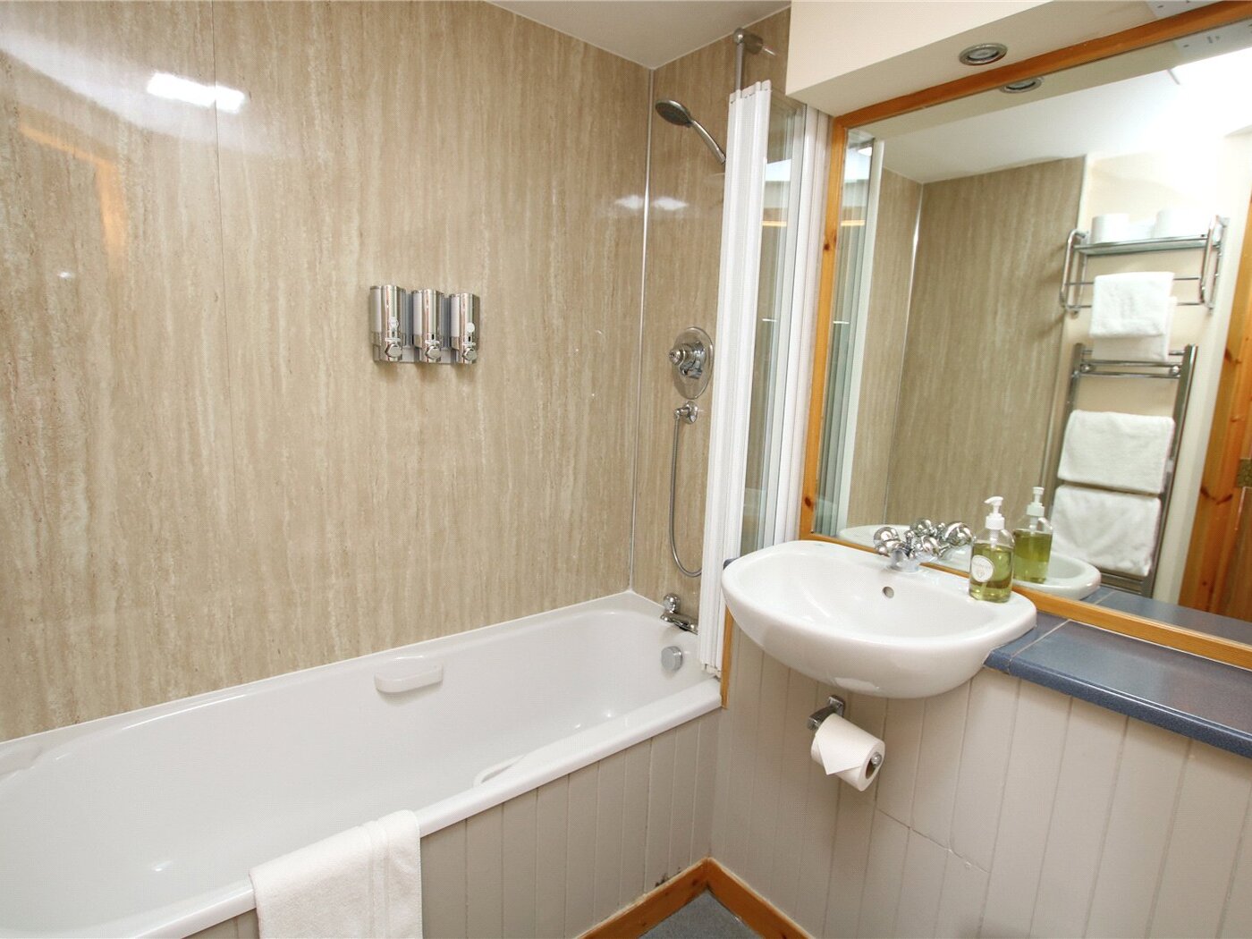 Fara Bathroom