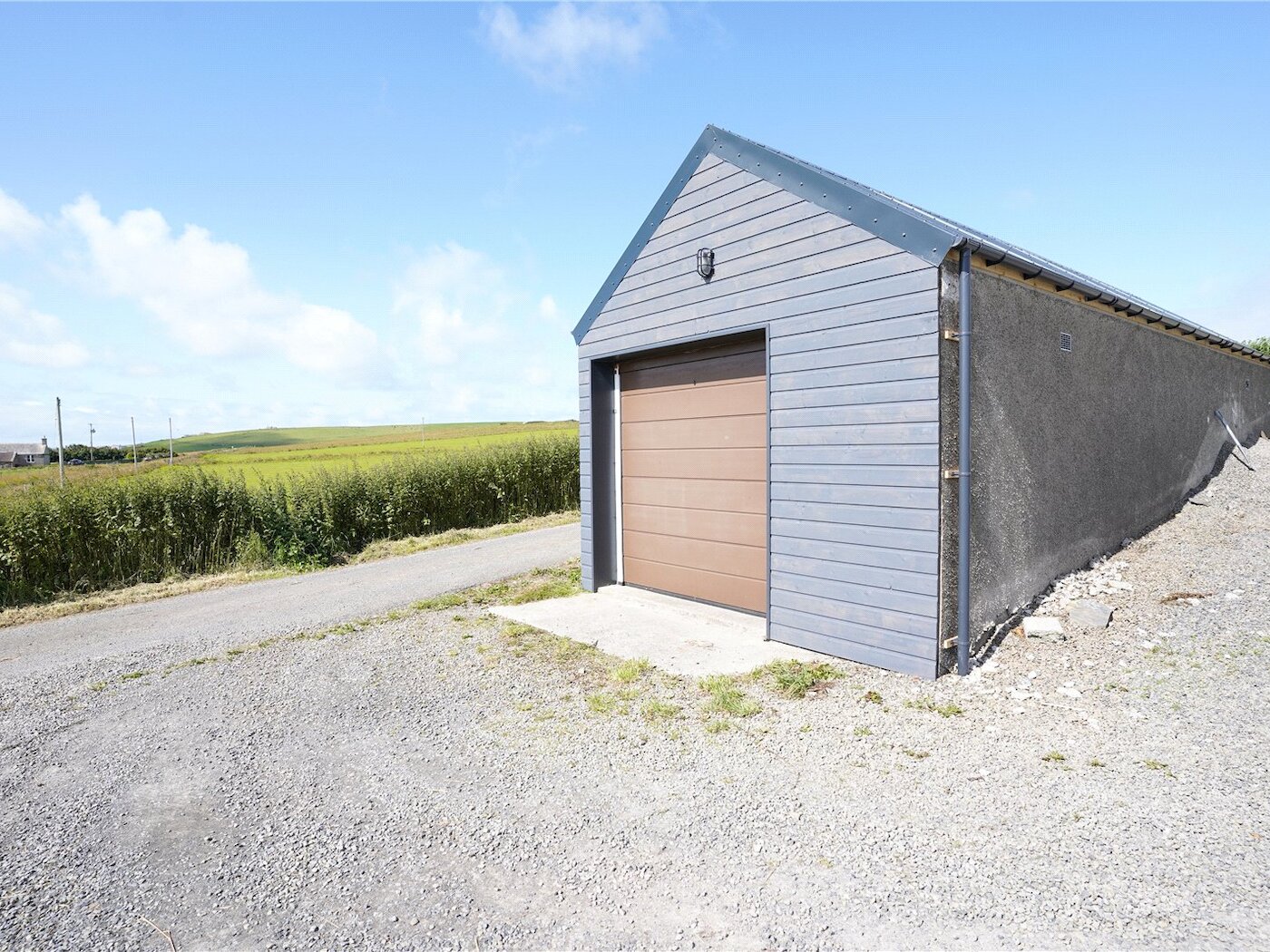 Shed/Garage (1)